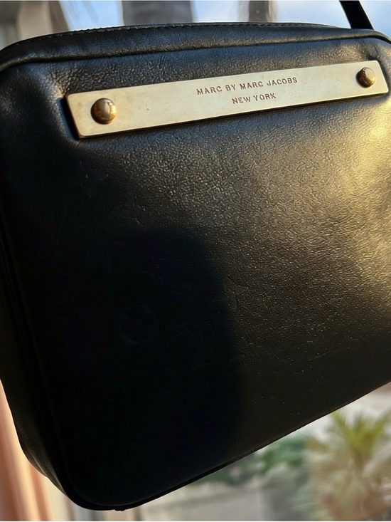 Marc By Marc Jacobs Handbags - Marc by Marc Jacobs Goodbye Columbus Miru black leather Crossbody bag EUC